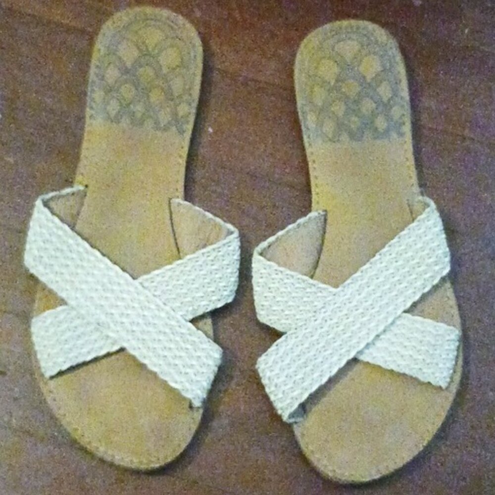Sand | size 8 | Beige